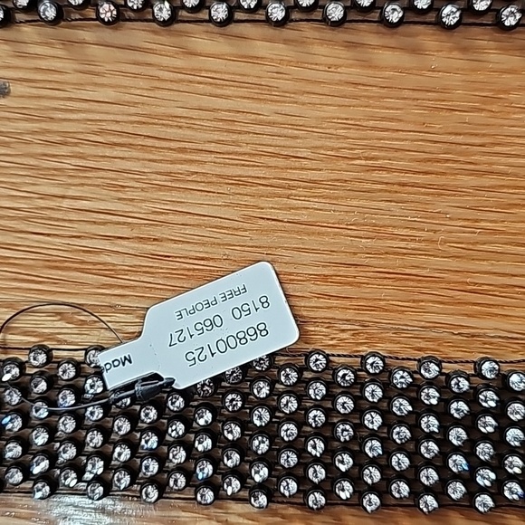 NWT Free People Royce Flower Choker with Crystal Rhinestones Black Center Flower - Picture 5 of 10